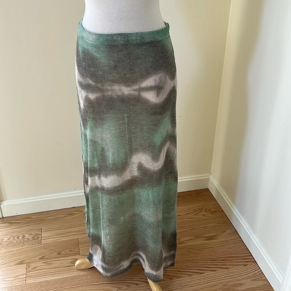 New! Zara large tie dye knit light weight skirt.